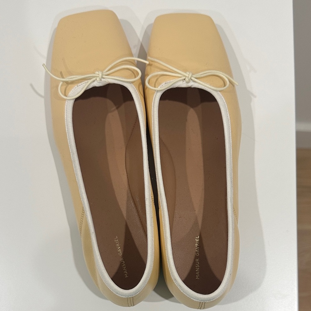 Mansur Gavriel Square-Toe Flats nwt